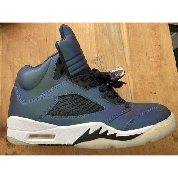 Nike Air Jordan 5 Retro Oil Grey Sneakers Womens Size 8.5 High Top CD2722-001 - Picture 4 of 16